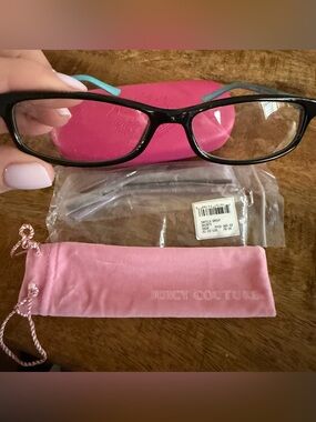 Juicy Couture Black Glasses with Hot Pink Case and Pink Sleeve